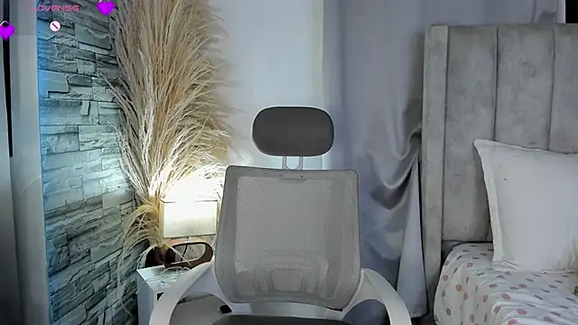 AmberGray  online show from 6, 6, 2026