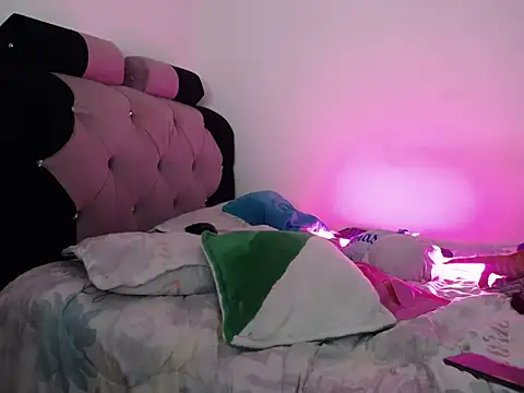 Pussycat 9999 online show from 14, 2, 2025