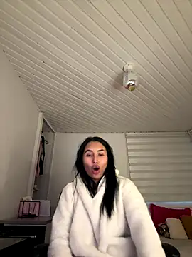 Snapshot of Anily_Lovely chatting on 8, 9, 2025 Anily Lovely online show from 8, 9, 2025