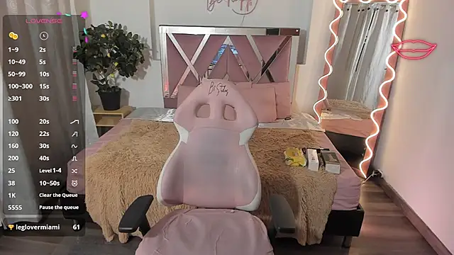 Daphnne tay online show from 31, 1, 2025