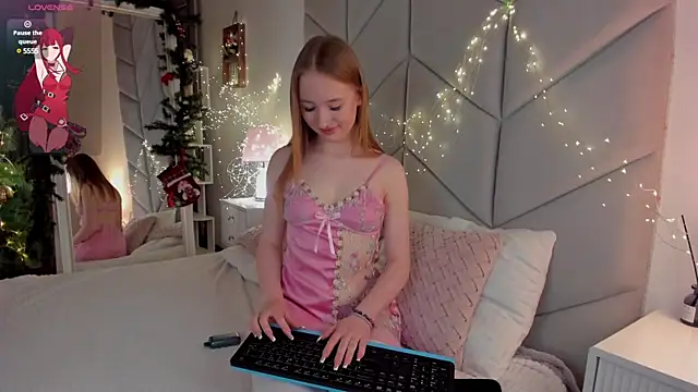 Snapshot of Jessie_Roy chatting on 23, 12, 2024 Jessie Roy online show from 23, 12, 2024