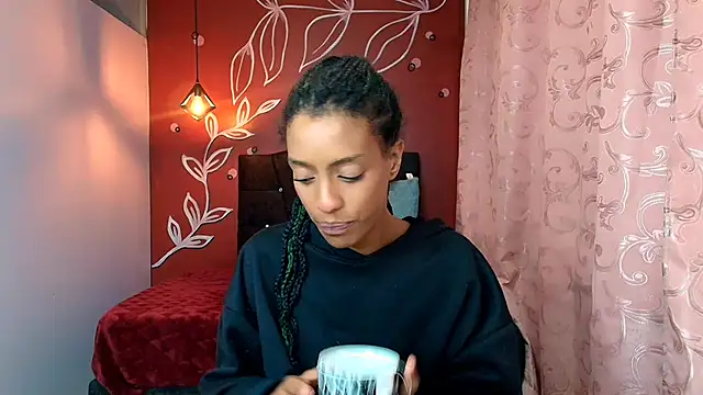 Zia Green online show from 7, 1, 2025