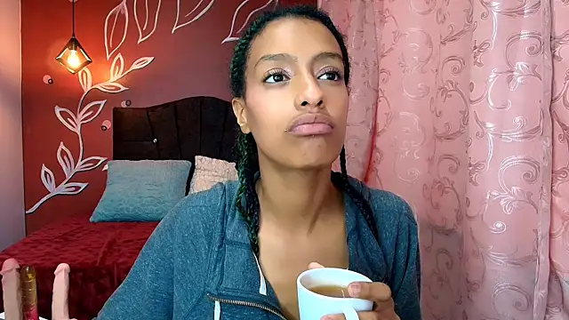 Zia Green online show from 13, 1, 2025