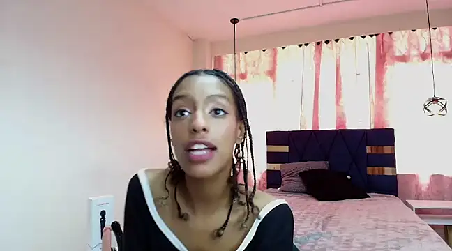 Zia Green online show from 5, 2, 2025