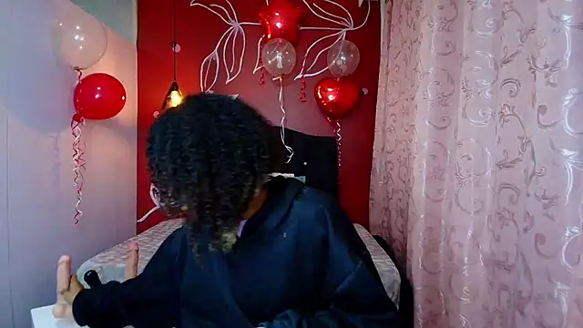 Zia Green online show from 19, 2, 2025