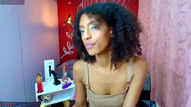 Zia Green online show from 7, 3, 2025