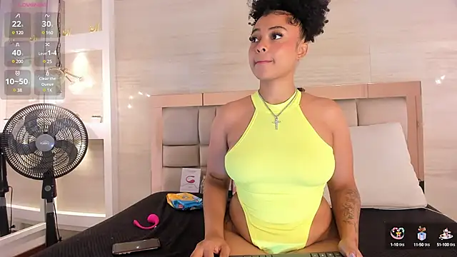 Snapshot of pamela_west chatting on 10, 3, 2025 pamela west online show from 10, 3, 2025