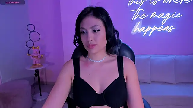 Snapshot of IrinaPortman chatting on 3, 12, 2024 IrinaPortman online show from 3, 12, 2024