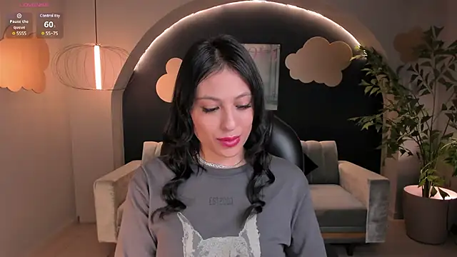 Snapshot of IrinaPortman chatting on 14, 1, 2025 IrinaPortman online show from 14, 1, 2025