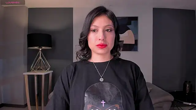 Snapshot of IrinaPortman chatting on 2, 3, 2025 IrinaPortman online show from 2, 3, 2025
