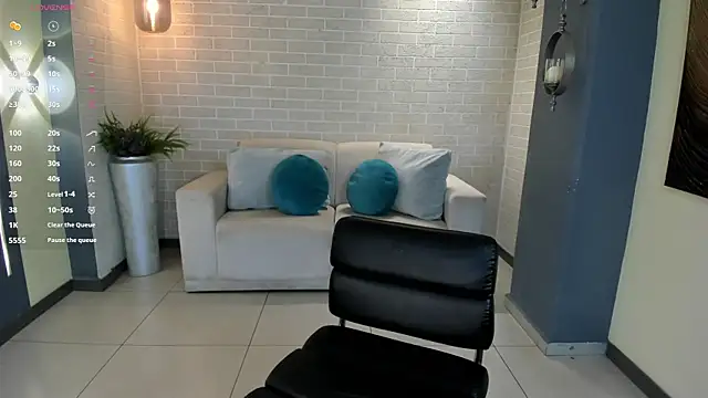 Snapshot of IrinaPortman chatting on 13, 3, 2025 IrinaPortman online show from 13, 3, 2025