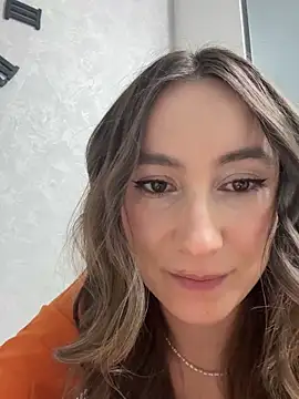 Snapshot of viviandaimond1 chatting on 3, 3, 2026 viviandaimond1 online show from 3, 3, 2026