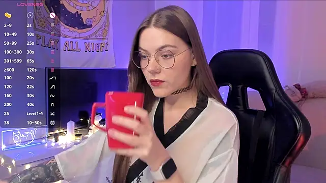 Marta May  online show from 13, 2, 2025