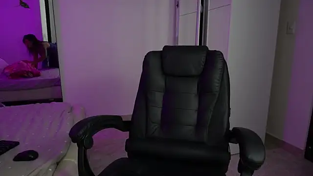 tammylee  online show from 15, 10, 2025