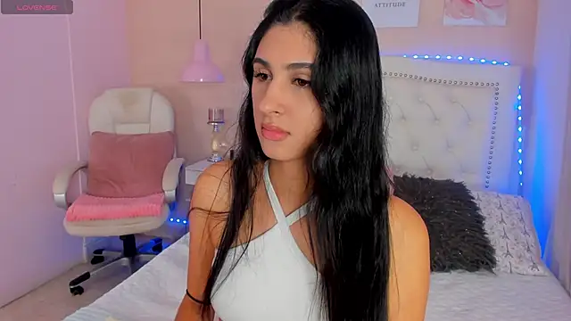 Snapshot of Ashley_Evans18 chatting on 22, 1, 2025 Ashley Evans18 online show from 22, 1, 2025