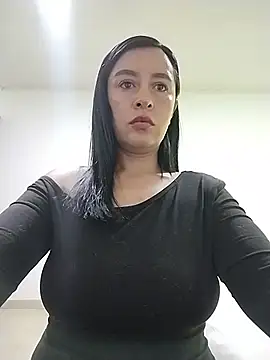 Snapshot of hailey85 chatting on 8, 6, 2026 hailey85 online show from 8, 6, 2026