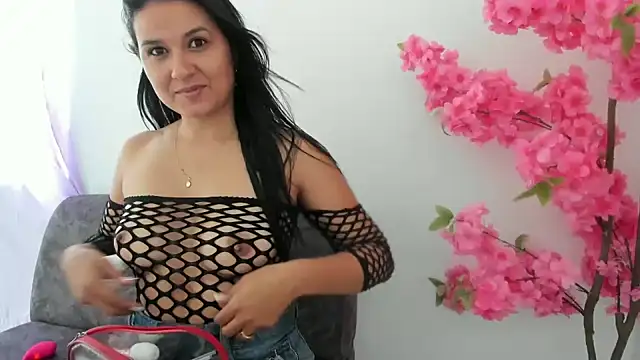 elena jonees online show from 12, 12, 2024