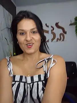 elena jonees online show from 12, 5, 2026