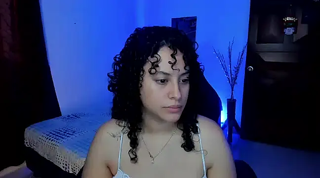 Snapshot of eva_ashford chatting on 5, 12, 2024 eva ashford online show from 5, 12, 2024