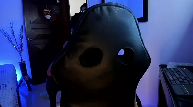 Snapshot of eva_ashford chatting on 5, 12, 2024 eva ashford online show from 5, 12, 2024