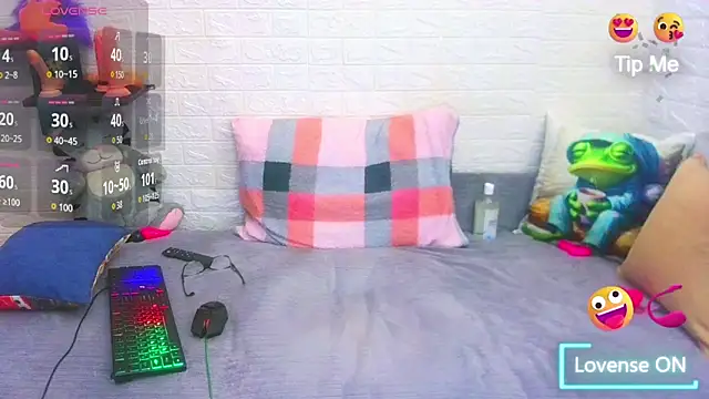 RedHousewife online show from 2, 2, 2026