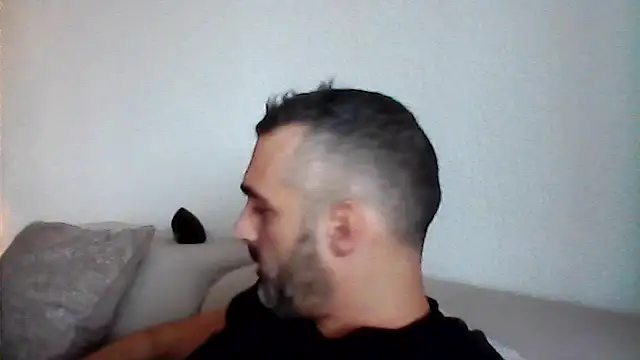 Snapshot of Assodispade3 chatting on 17, 12, 2025 Assodispade3 online show from 17, 12, 2025