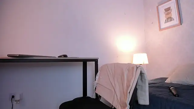 Caroline dh online show from 10, 2, 2026