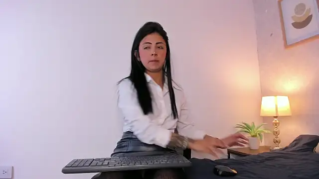 Caroline dh online show from 29, 5, 2026