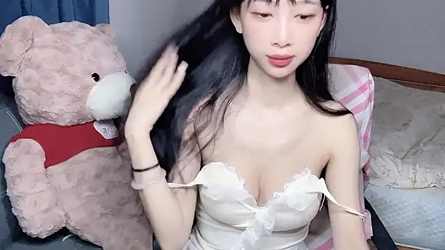 Snapshot of Lili-2 chatting on 1, 10, 2025 Lili-2 online show from 1, 10, 2025