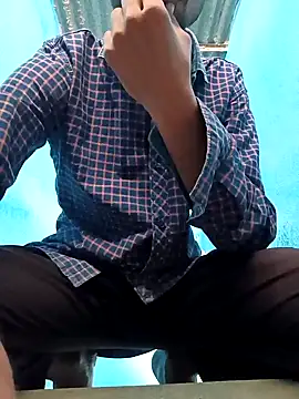 Snapshot of Piyush_2024 chatting on 29, 12, 2024 Piyush 2024 online show from 29, 12, 2024