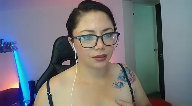 Madame Shein  online show from 17, 2, 2025