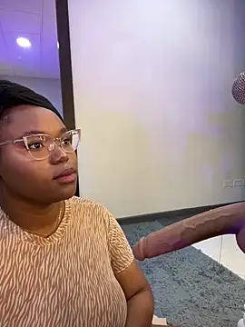 Makena gh online show from 8, 3, 2025