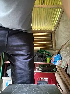 Jestebanano online show from 2, 2, 2026