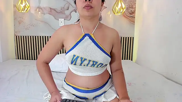 EvelynSweet1 online show from 27, 6, 2026