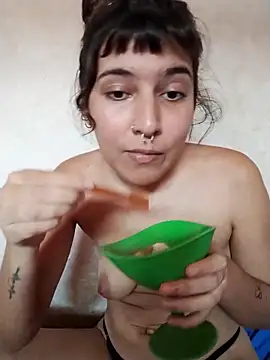 Cloeegoth online show from 5, 3, 2025