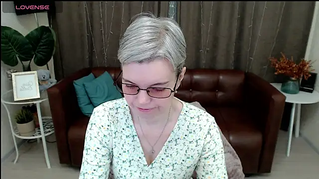 Cutie Erikaa1 online show from 22, 1, 2025