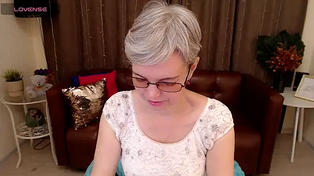 Cutie Erikaa1 online show from 1, 3, 2025