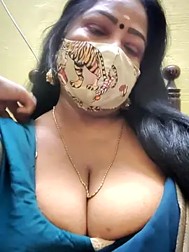 Snapshot of maniisha chatting on 10, 10, 2025 maniisha online show from 10, 10, 2025