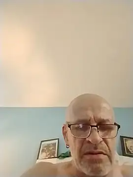 Snapshot of geilerschwanz64 chatting on 24, 4, 2026 geilerschwanz64 online show from 24, 4, 2026