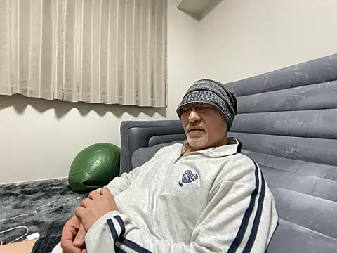 Grandpa29hijii online show from 13, 3, 2025