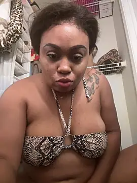 Snapshot of camiliaskye chatting on 22, 5, 2026 camiliaskye online show from 22, 5, 2026