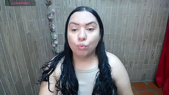 solyeria online show from 19, 11, 2025