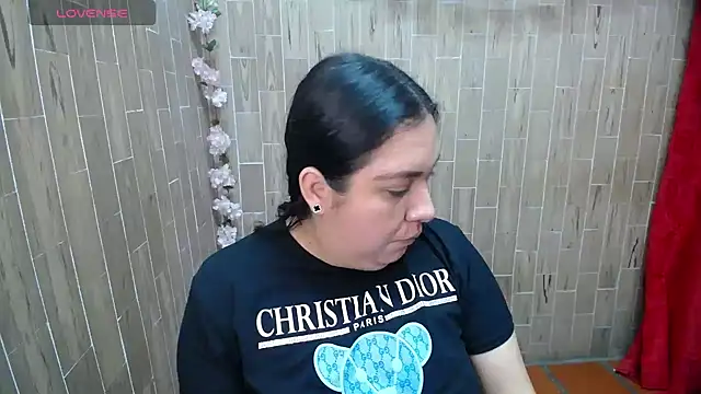 Snapshot of solyeria chatting on 28, 4, 2026 solyeria online show from 28, 4, 2026
