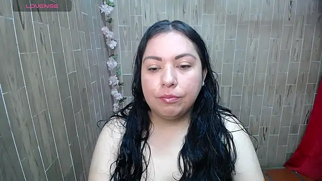 Snapshot of solyeria chatting on 25, 5, 2026 solyeria online show from 25, 5, 2026