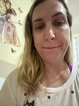 Snapshot of Bia_sexynovaes chatting on 12, 6, 2026 Bia sexynovaes online show from 12, 6, 2026