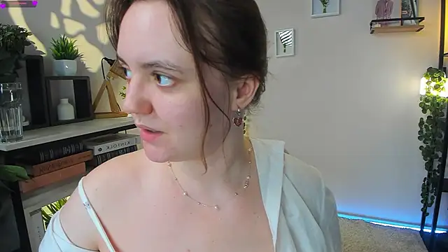 Snapshot of Lella_Ryann_ chatting on 17, 5, 2026 Lella Ryann online show from 17, 5, 2026