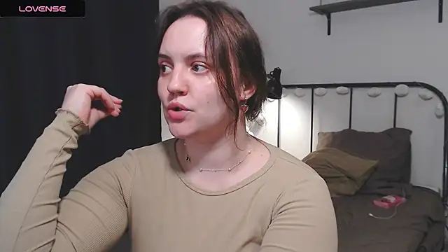 Snapshot of Lella_Ryann_ chatting on 7, 6, 2026 Lella Ryann online show from 7, 6, 2026