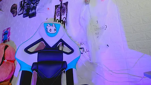 missycanoo online show from 14, 10, 2025