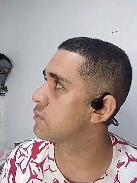 CRISTHIAN GREY01 online show from 18, 2, 2025