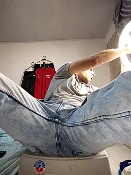 CRISTHIAN GREY01 online show from 25, 11, 2025